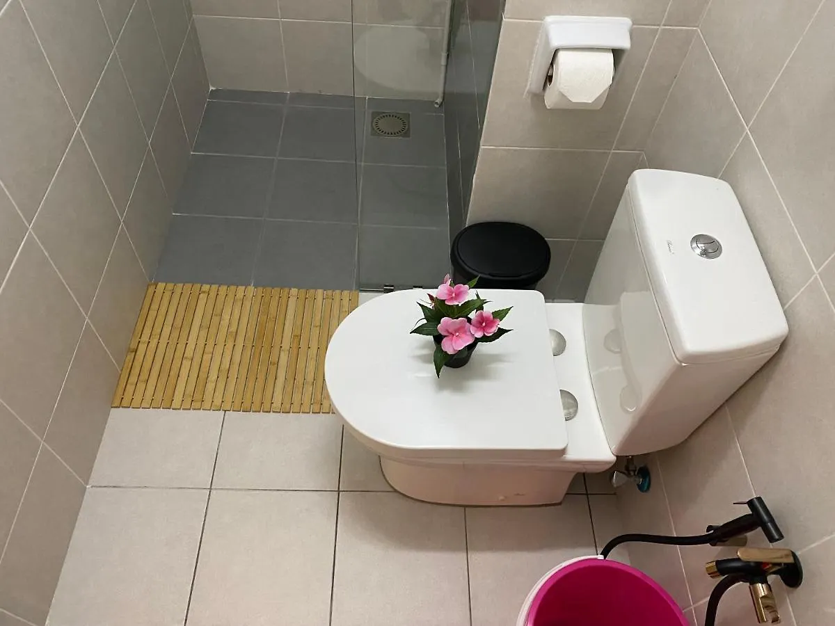 Apartamento Reylin Alanis Suite // Free Wifi & Netflix // Airport Shuttle Service Sepang