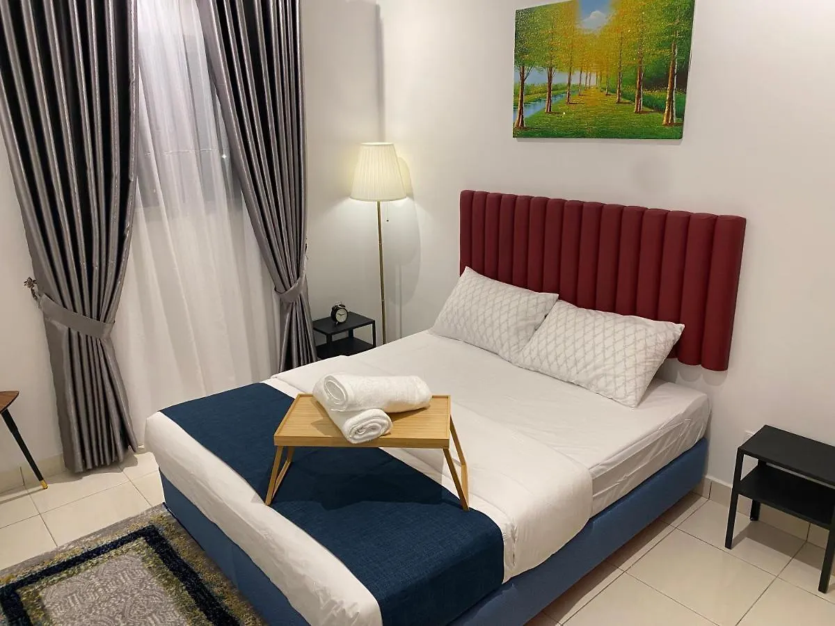 Reylin Alanis Suite // Free Wifi & Netflix // Airport Shuttle Service Sepang 0*,